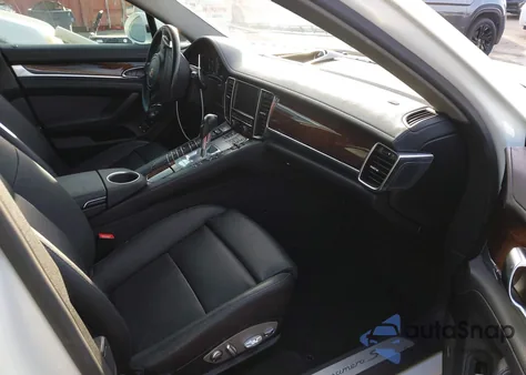 2014 Porsche Panamera E-Hybrid S z USA, uszkodzony, nr VIN WP0AD2A79EL044794